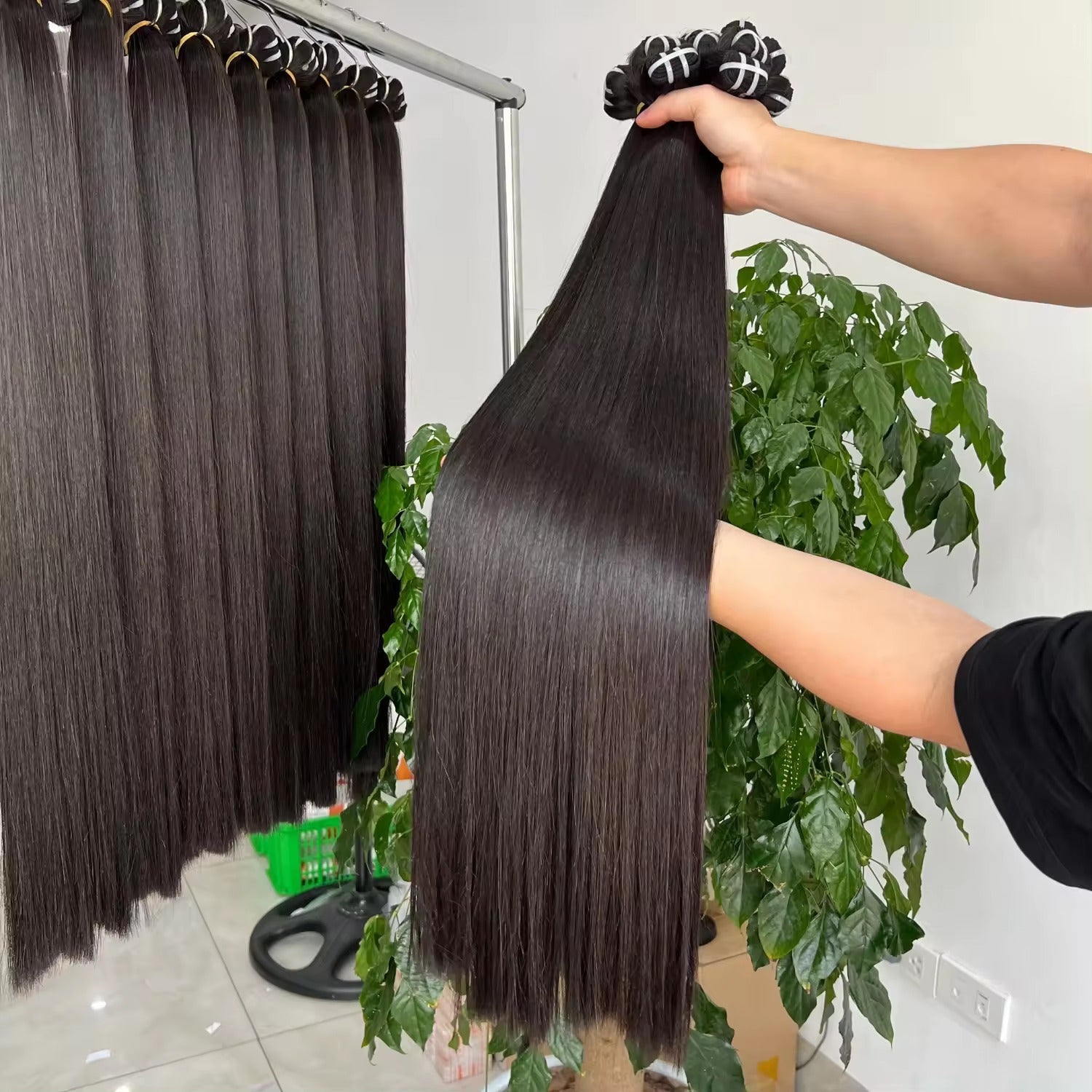 Raw Vietnamese Straight Hairs – HD Lace